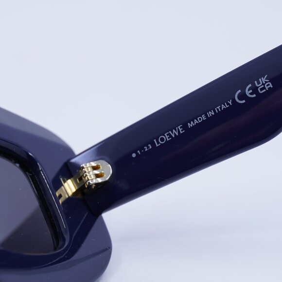 Loewe LW4114IS 90A Sunglasses Blue Rectangle Frame, Blue Lenses - Picture 11 of 12